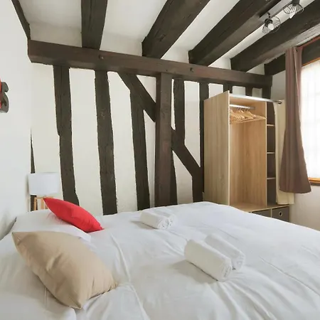 T2 View On #placeplumereau #tours Apartment Tours